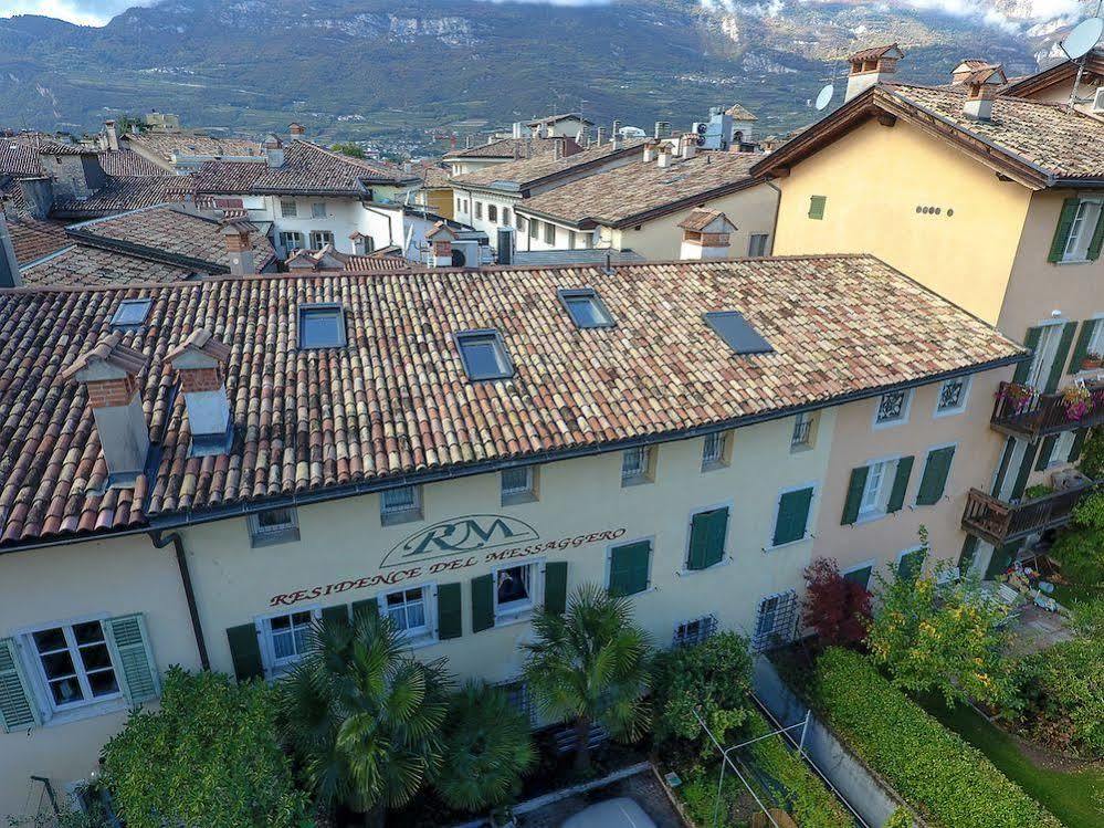 Residence Del Messaggero โรเวเรโต ภายนอก รูปภาพ